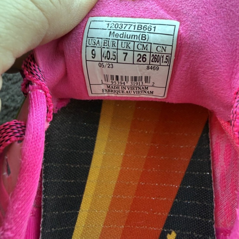 Brooks Hyperion Max Womens Neon Pink Green Performance Running Shoes 9 B - Picture 3 of 8